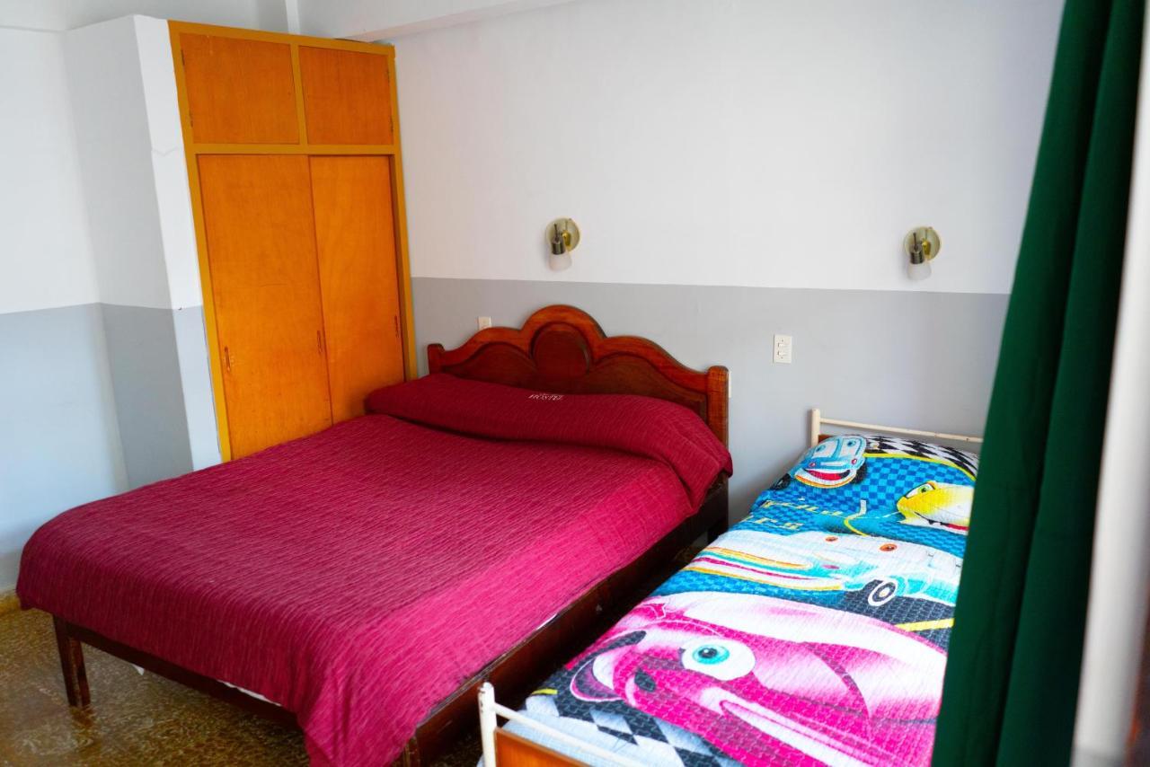 Hostal Zeballos Tarija Extérieur photo