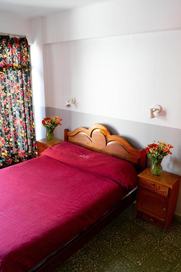 Hostal Zeballos Tarija Extérieur photo