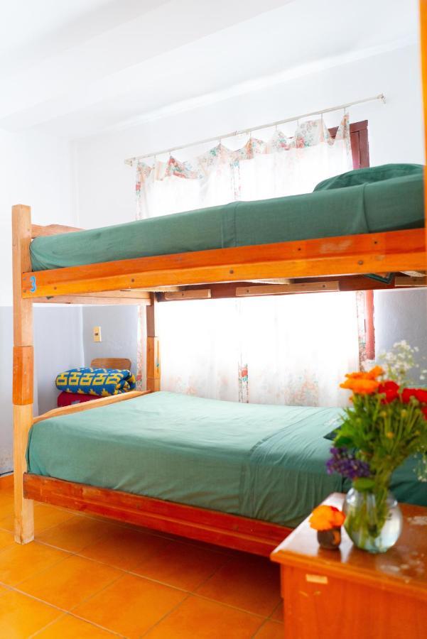 Hostal Zeballos Tarija Extérieur photo