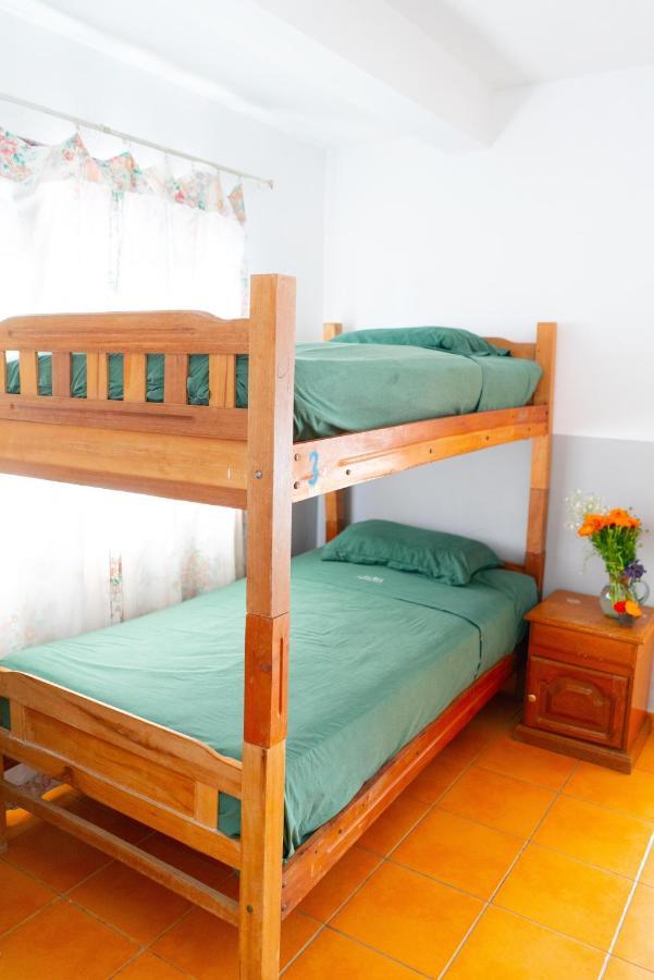 Hostal Zeballos Tarija Extérieur photo